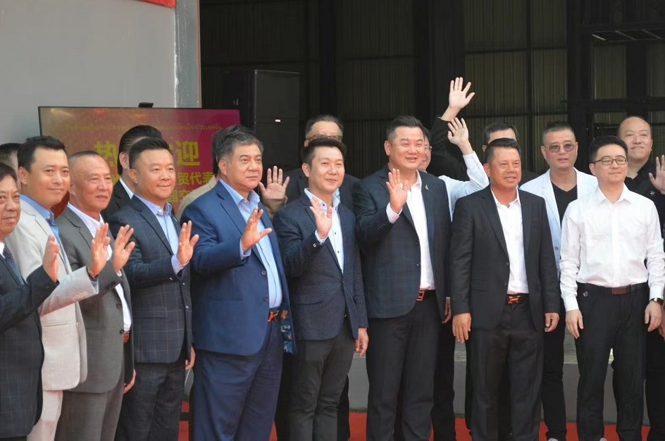 浙江省金华市人民政府及企业家代表团访问泰国阳光电商园9.jpg