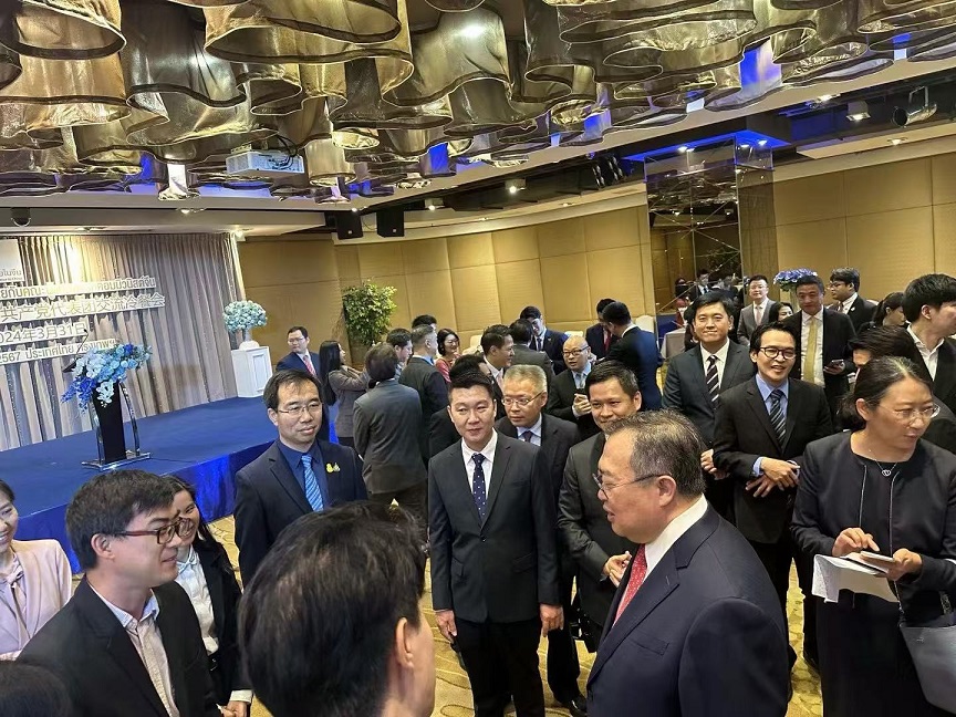 泰国阳光电商园董事长刘吉辉受邀参加中泰青年精英交流冷餐会4.jpg