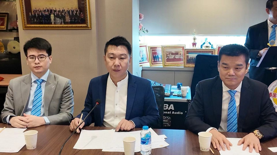 泰国阳光电商园董事长刘吉辉热情接待广东省惠州市政协副主席黄晓霞一行4.jpg 泰国阳光电商园董事长刘吉辉热情接待广东省惠州市政协副主席黄晓霞一行4.jpg